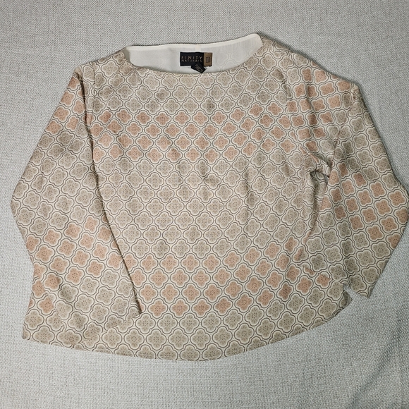 Vintage Finity Naturals 100% Silk Blouse with Cute Salmon and Cream Print. 2x - Picture 6 of 10